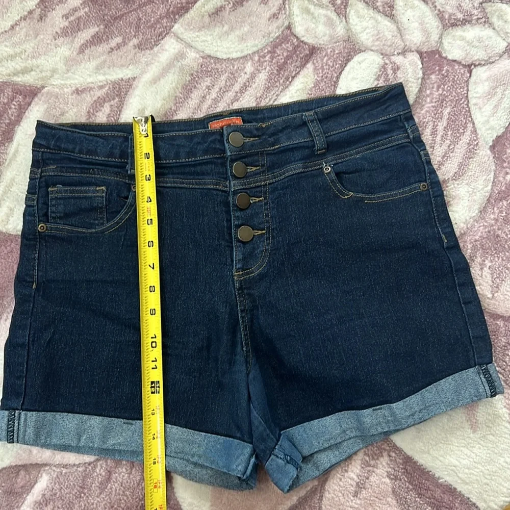 Modcloth Karaoke Songstress High Waisted Shorts - Picture 6 of 10